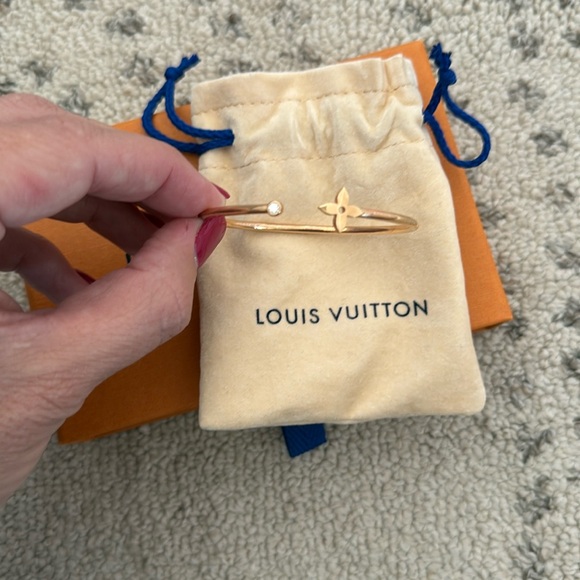 Brand New Louis Vuitton Idylle Blossom Twist Bracelet - Small. - Picture 1 of 7